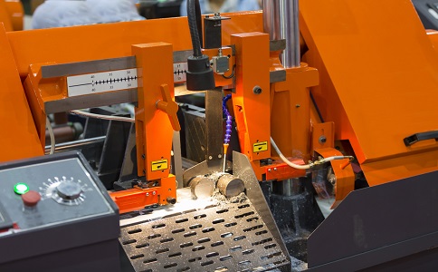 石峰龙门带锯床具备哪些优点？